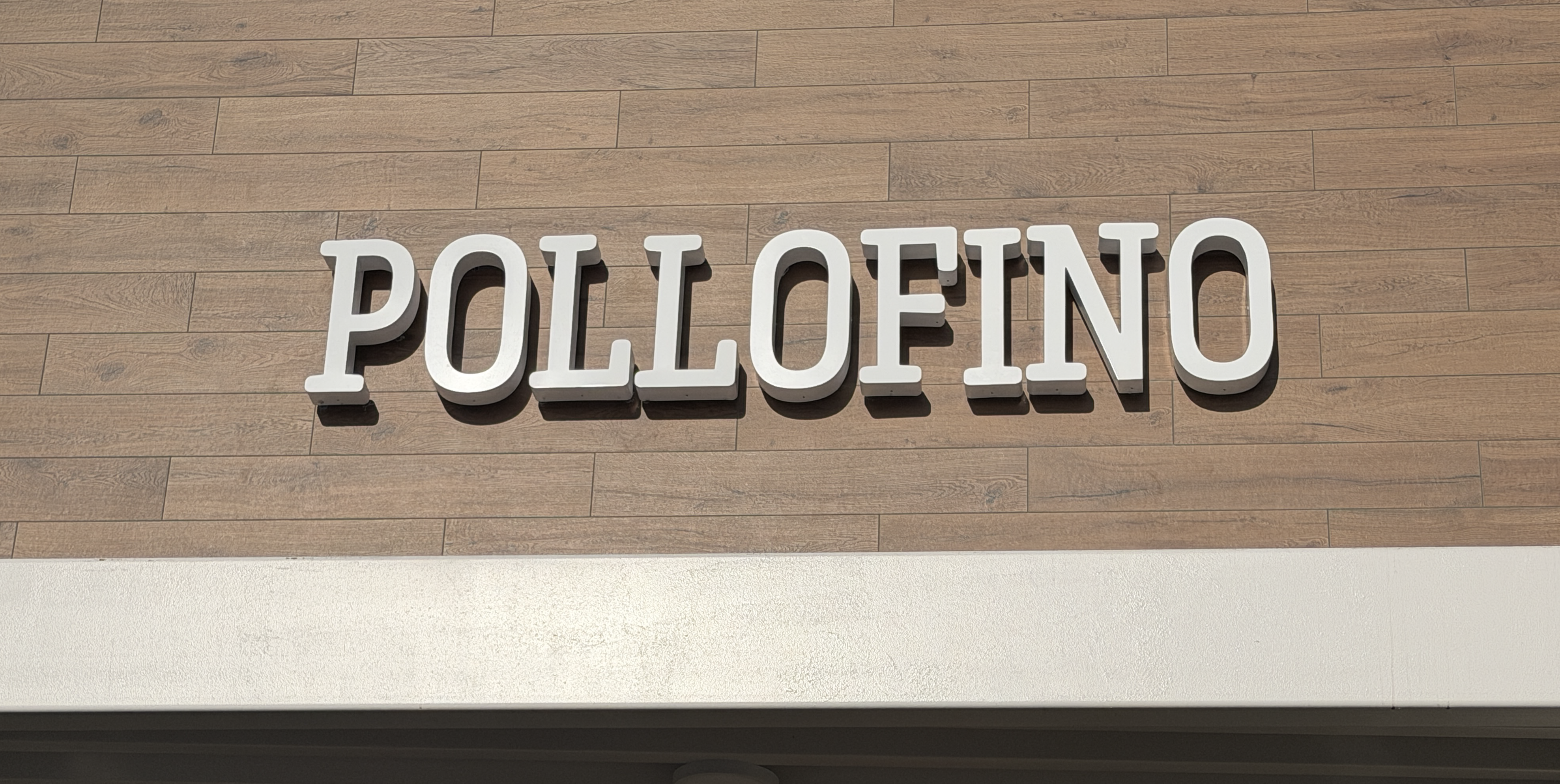 Halo-lit sign